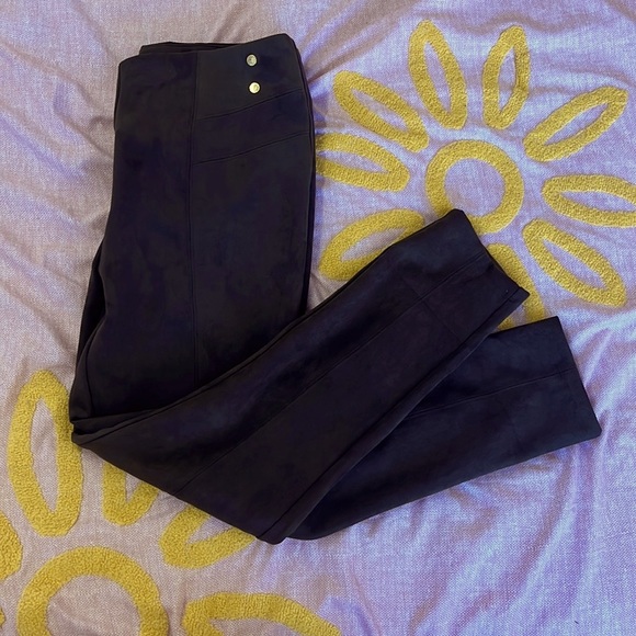 SOLD - NWT Marc New York Andrew Marc Olive Green Velvet Fake Gold Buttons Pants - Picture 2 of 8